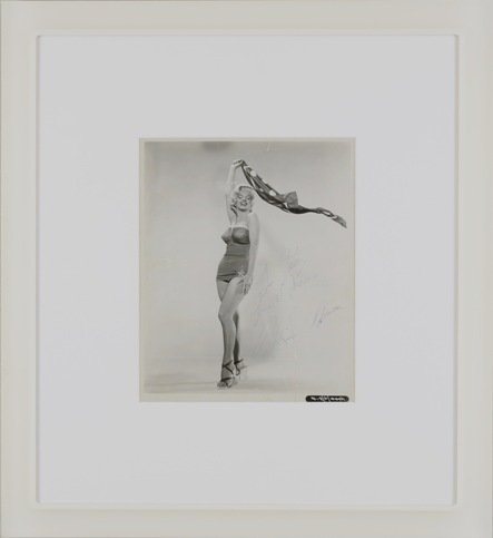 seamless acrylic frame and Marilyn Monroe 