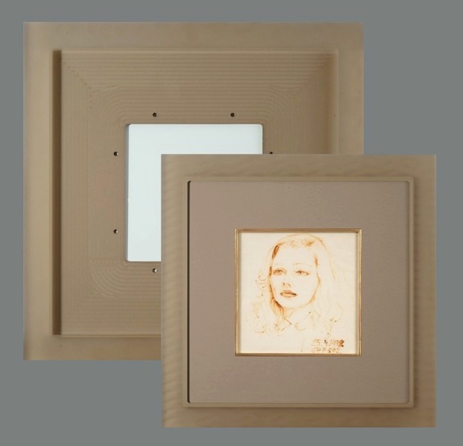 acrylic floater frame and regular frame, both seamless